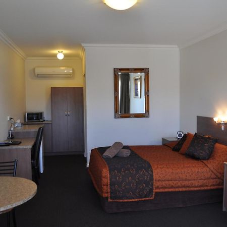 Augusta Courtyard Motel พอร์ตออกัสตา ภายนอก รูปภาพ