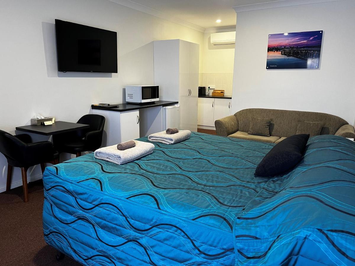 Augusta Courtyard Motel พอร์ตออกัสตา ภายนอก รูปภาพ
